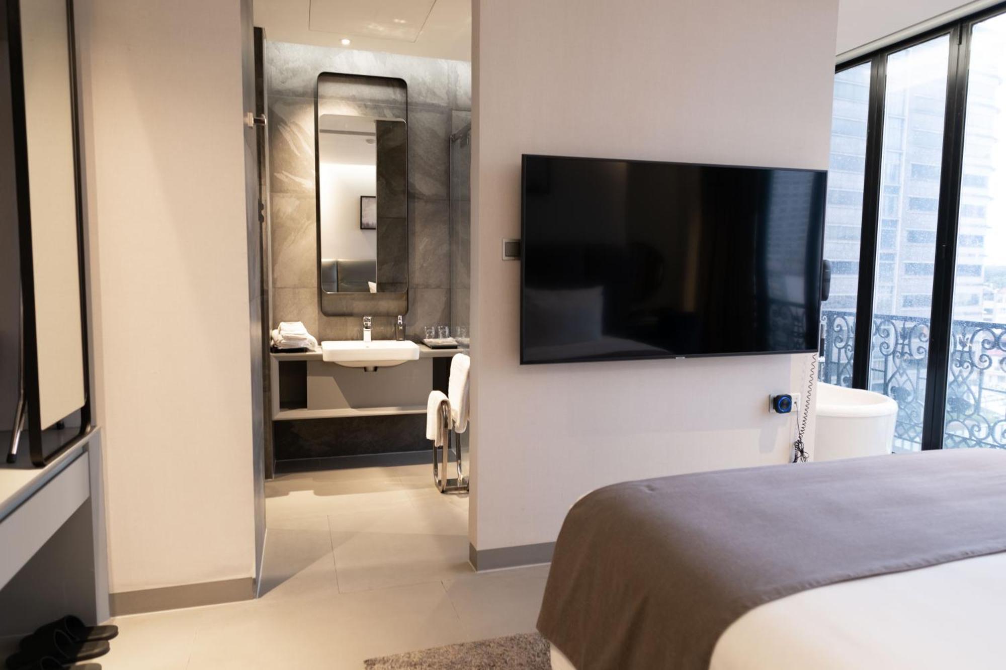 M Hotel Saigon Хошимін Екстер'єр фото